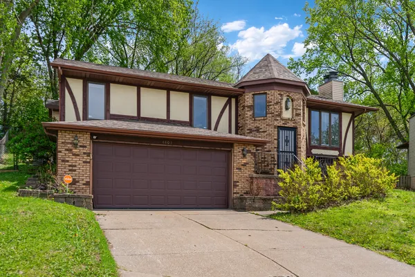 $255,000 | 4803 Taylor Street, Davenport, IA 52806