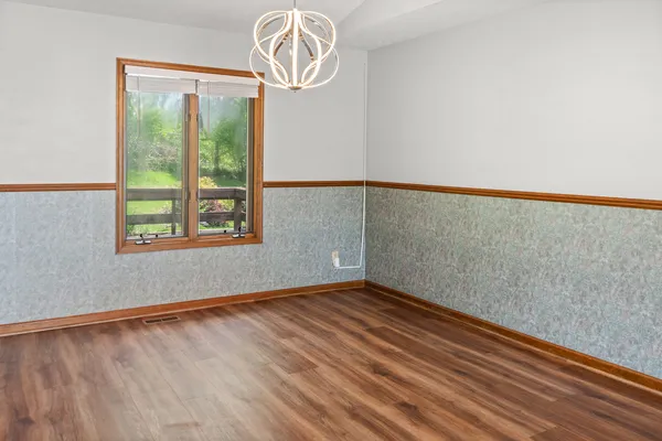 $255,000 | 4803 Taylor Street, Davenport, IA 52806