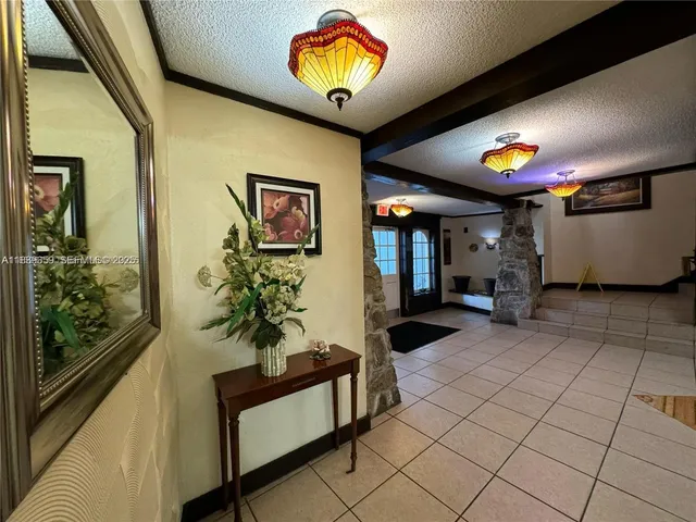 $1,425 | 3720 Inverrary Drive, Unit 1N, Lauderhill, FL 33319