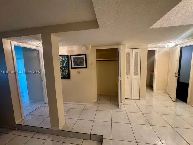 $1,425 | 3720 Inverrary Drive, Unit 1N, Lauderhill, FL 33319