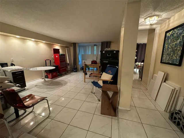 $1,425 | 3720 Inverrary Drive, Unit 1N, Lauderhill, FL 33319
