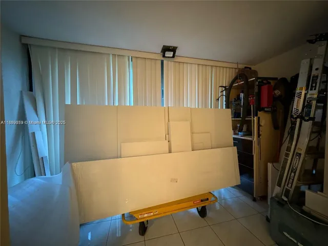 $1,425 | 3720 Inverrary Drive, Unit 1N, Lauderhill, FL 33319