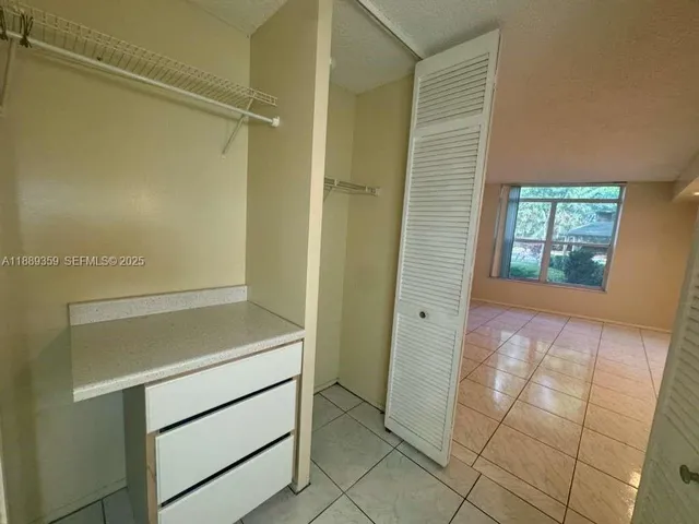 $1,425 | 3720 Inverrary Drive, Unit 1N, Lauderhill, FL 33319