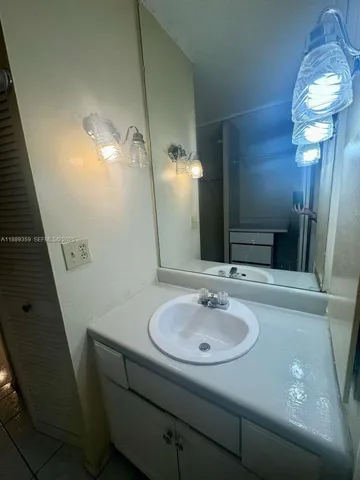 $1,425 | 3720 Inverrary Drive, Unit 1N, Lauderhill, FL 33319