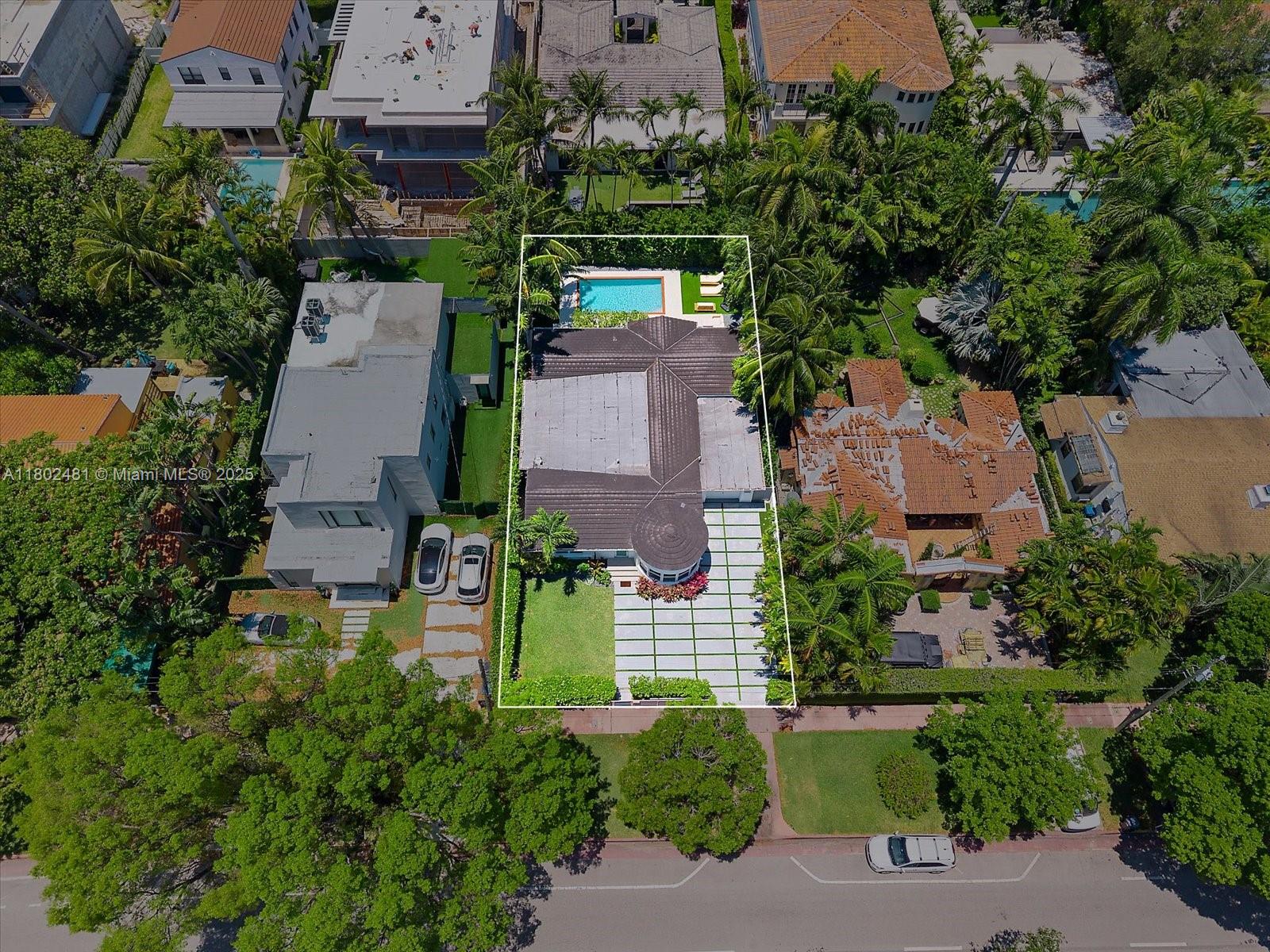 3020 Alton Road Miami Beach, FL 33140 - Photo 36 of 40 an aerial view of a house with a garden