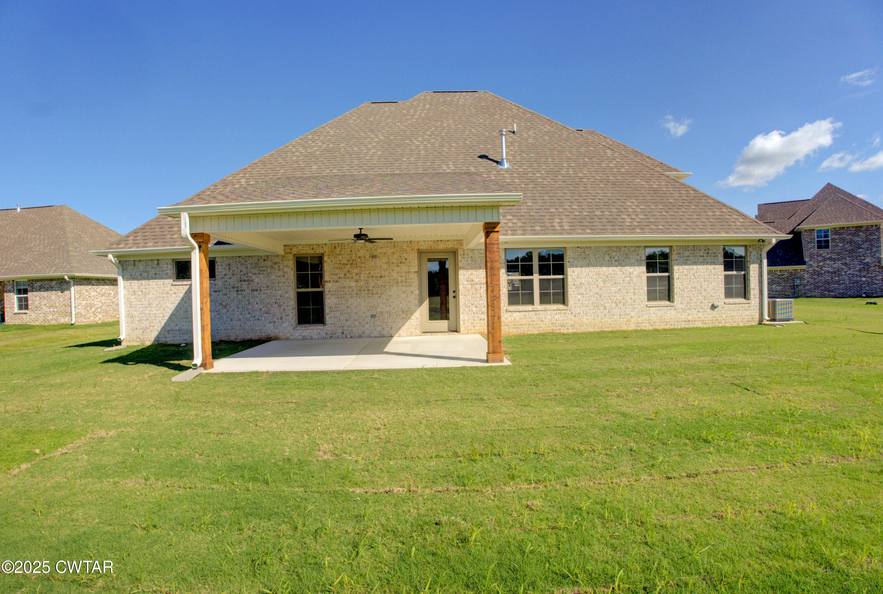 170 Daybreak Loop Medina, TN 38355 - Photo 29 of 31 a front view of a house with a yard