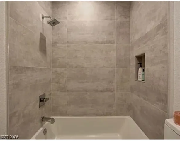 $1,850 | 2291 West Horizon Ridge Parkway, Unit 3213, Henderson, NV 89052