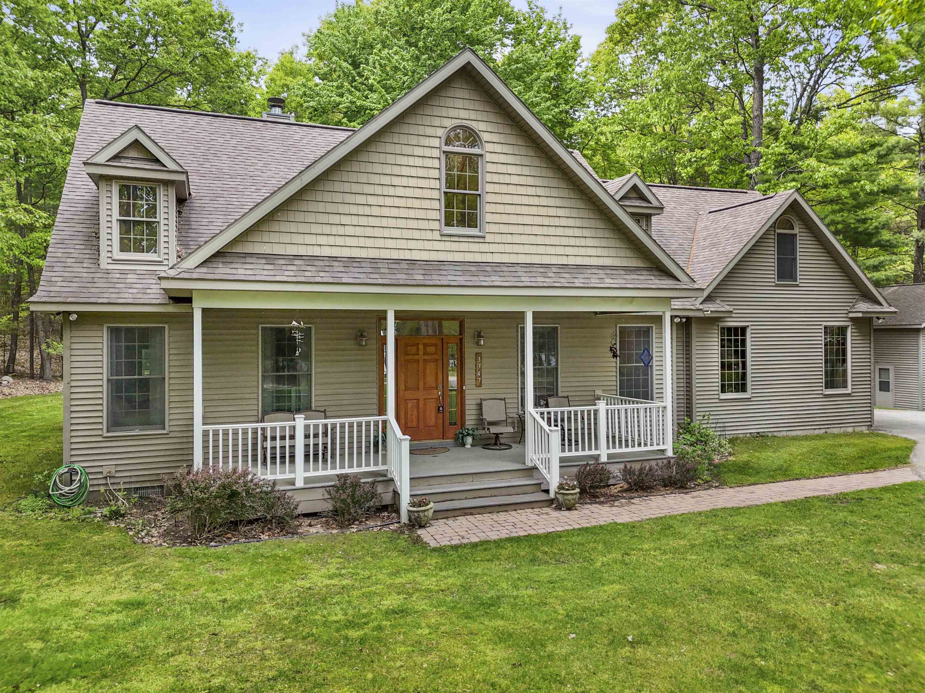 3747 Birch Road Traverse City, MI 49696 - Photo 4 of 37