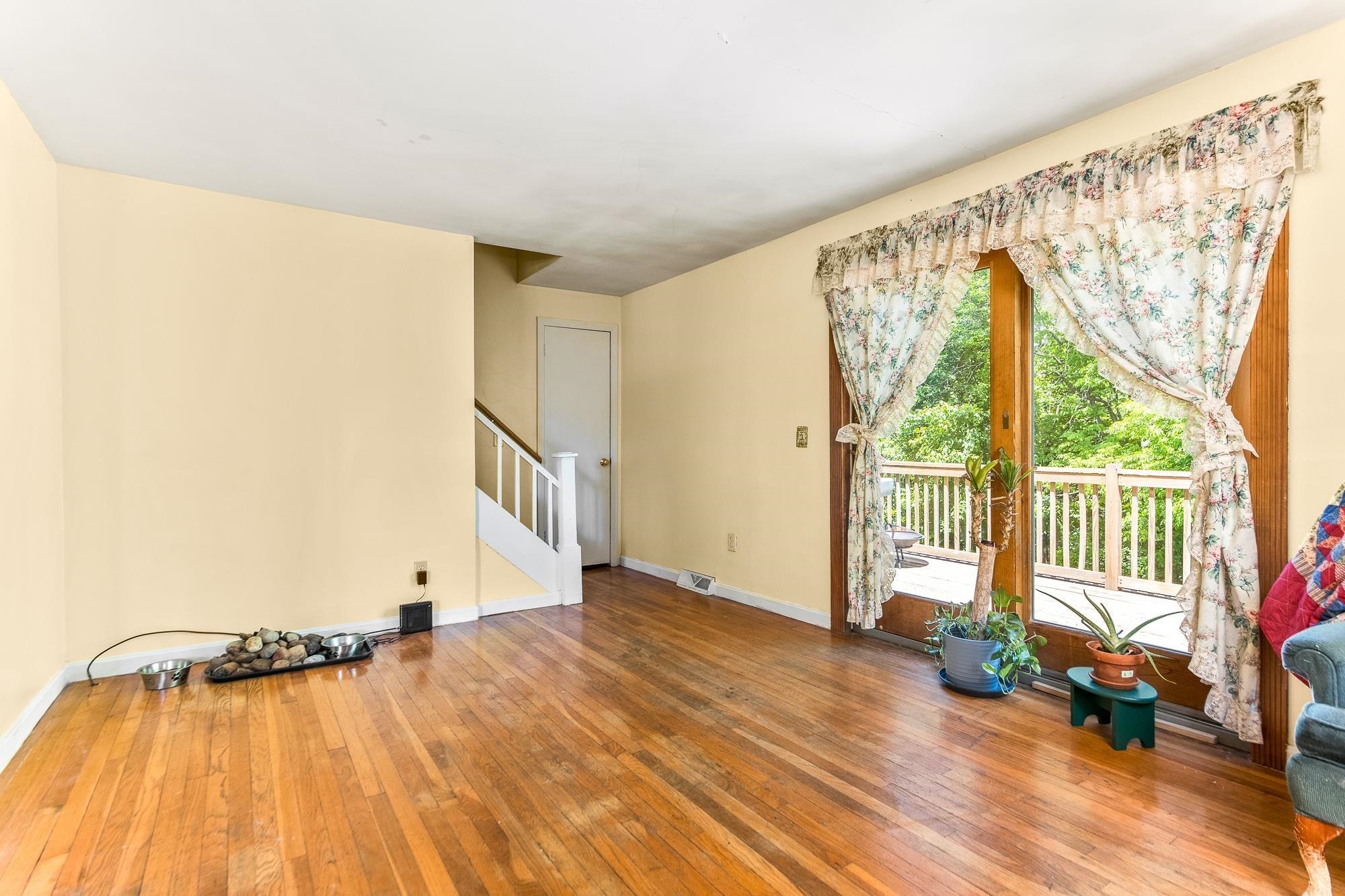 287-289 Milton Road Rochester, NH 03868 - Photo 13 of 37