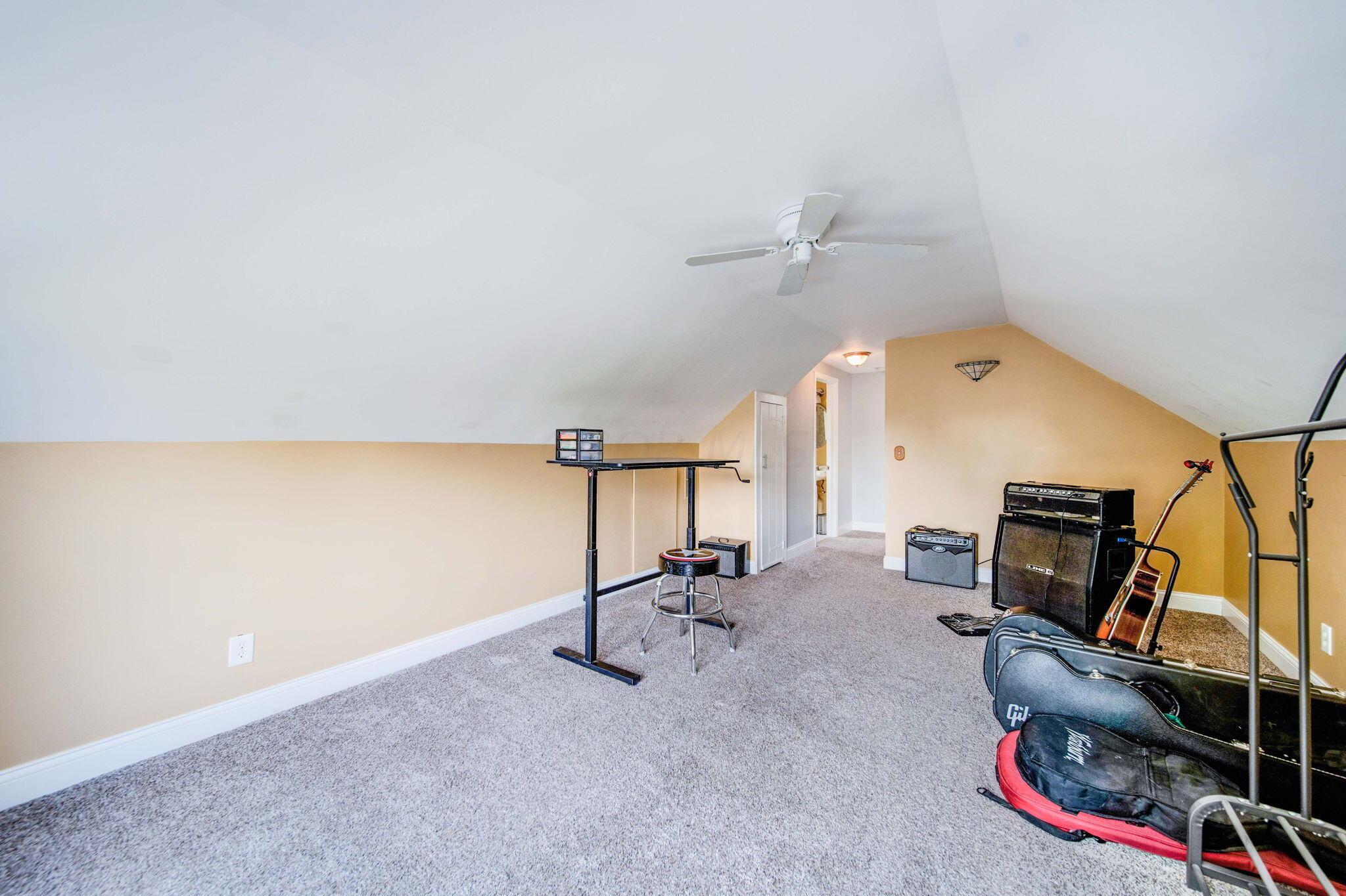 4791 Annhurst Road Columbus, OH 43228 - Photo 23 of 33 34-web-or-mls-A7401814_5_6