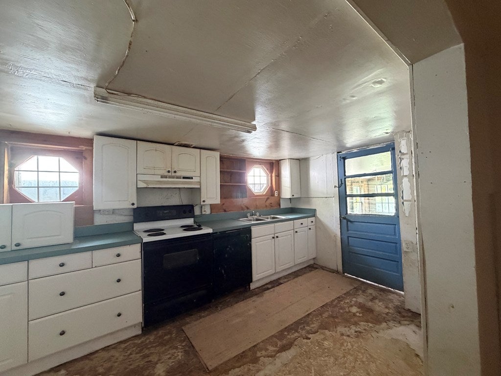 2334 Harper Road Beckley, WV 25801 - Photo 11 of 19 Gallery Image 11