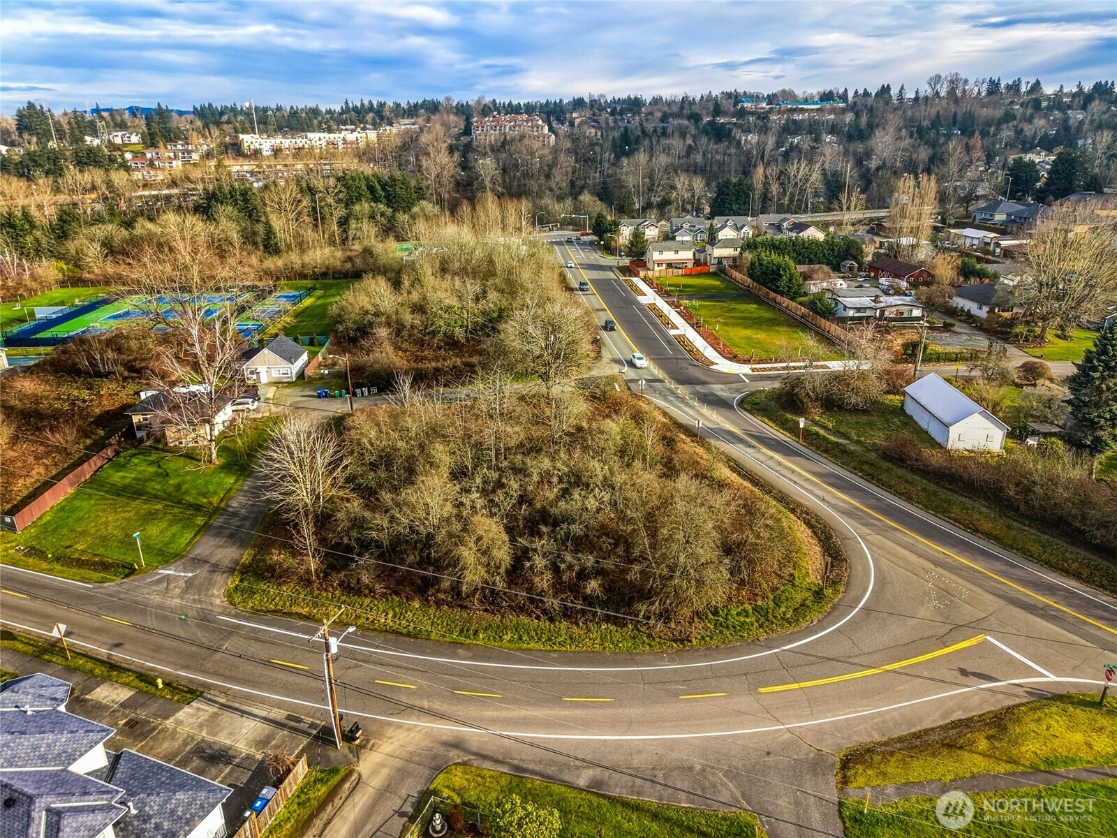 2-xxx South 2-xxx S Talbot Road Renton, WA 98055 - Photo 3 of 13 Gallery Image 3