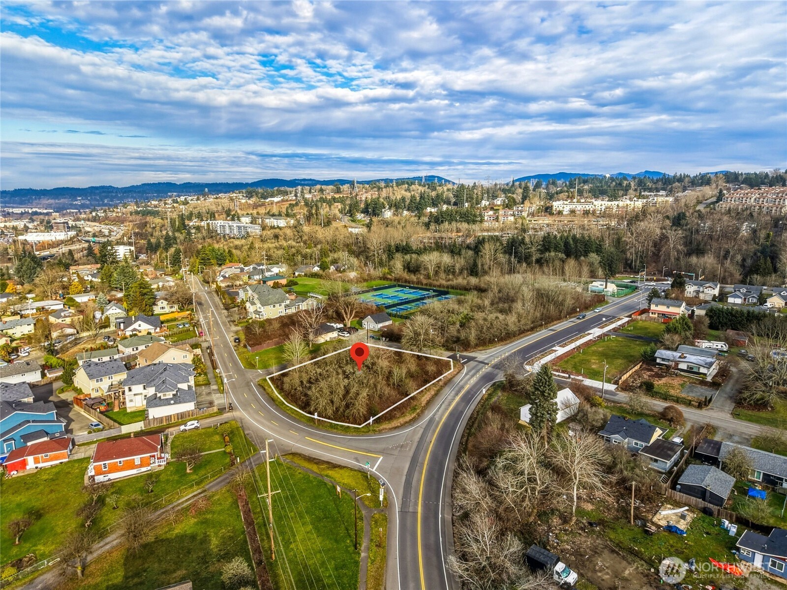 2-xxx South 2-xxx S Talbot Road Renton, WA 98055 - Photo 4 of 13 Gallery Image 4
