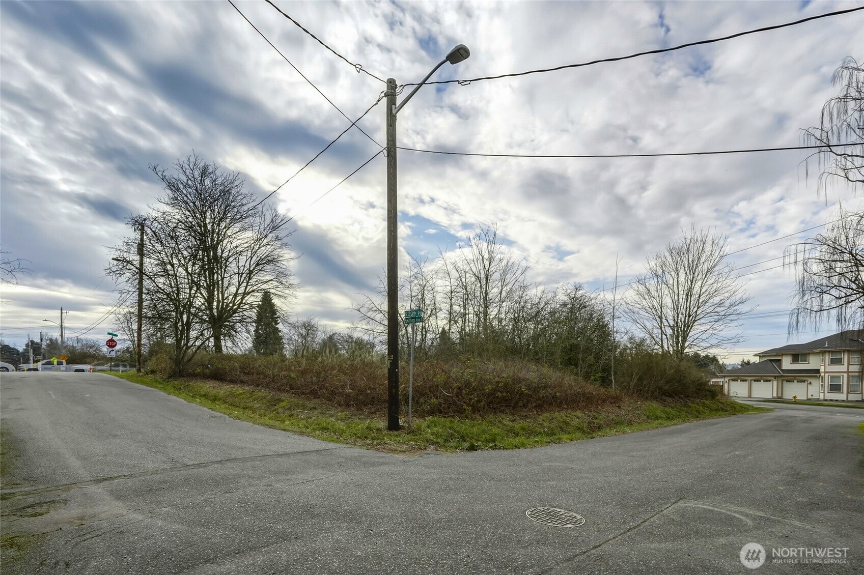 2-xxx South 2-xxx S Talbot Road Renton, WA 98055 - Photo 10 of 13 Gallery Image 10