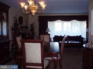 36 Eagle Road Newtown, PA 18940 - Photo 3 of 5