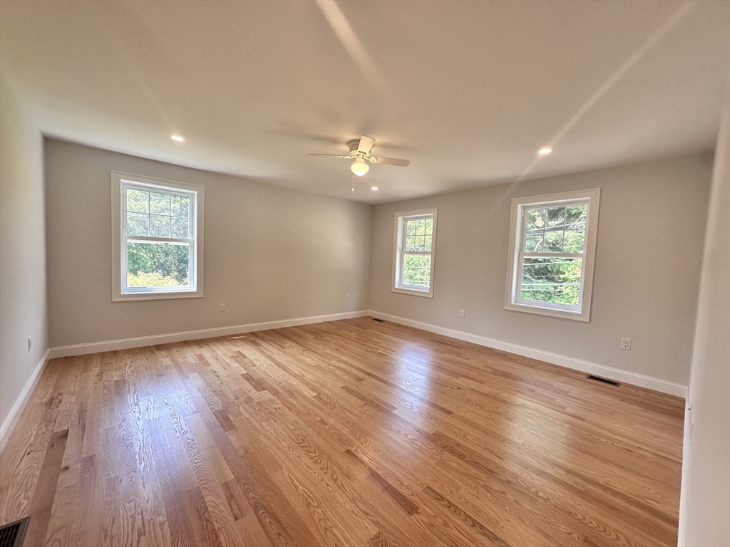 58 Dudley Road Billerica, MA 01821 - Photo 26 of 30 Gallery Image 26