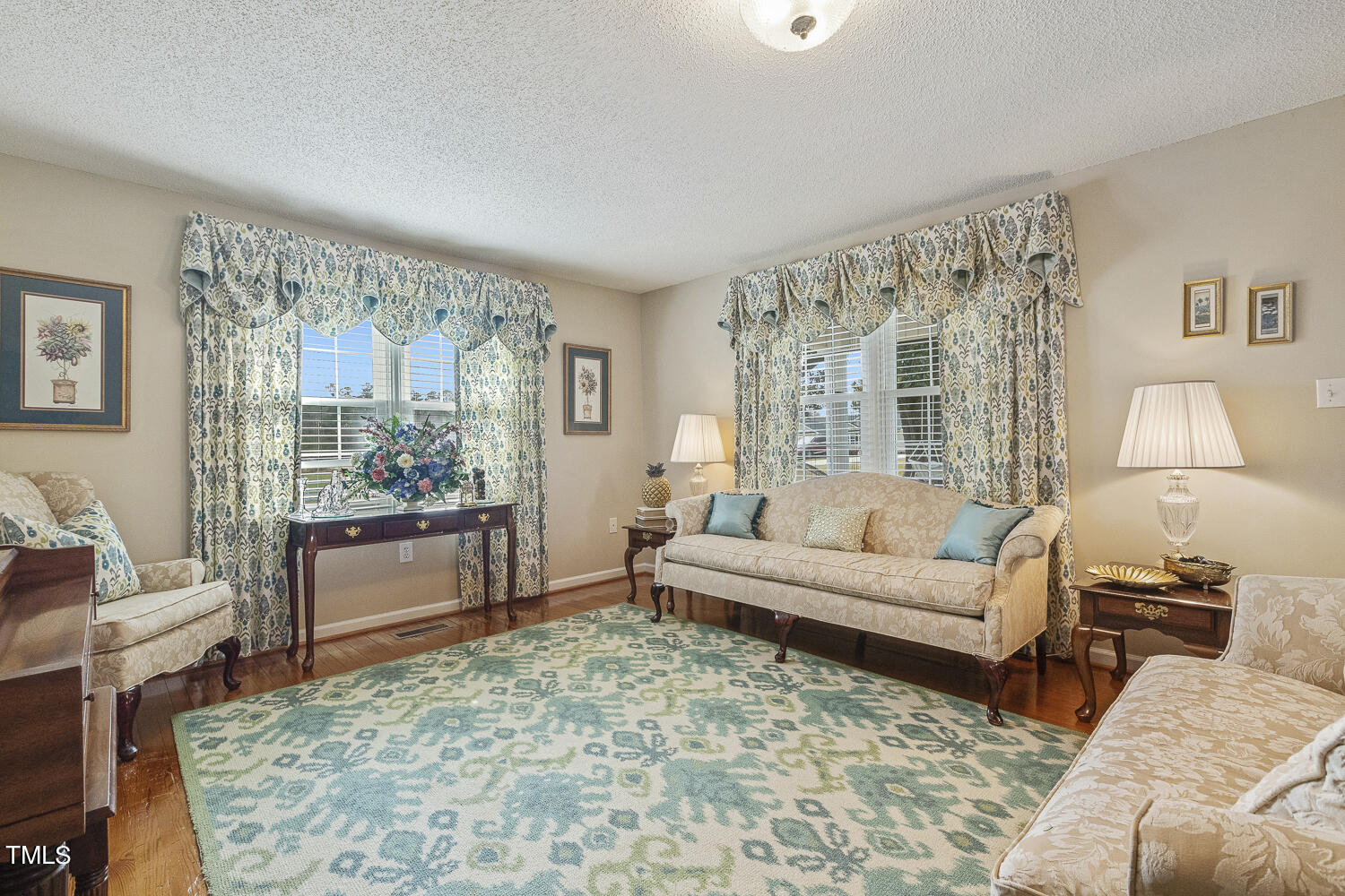 195 Williams Road Coats, NC 27521 - Photo 12 of 100 a living room with furniture and a large window