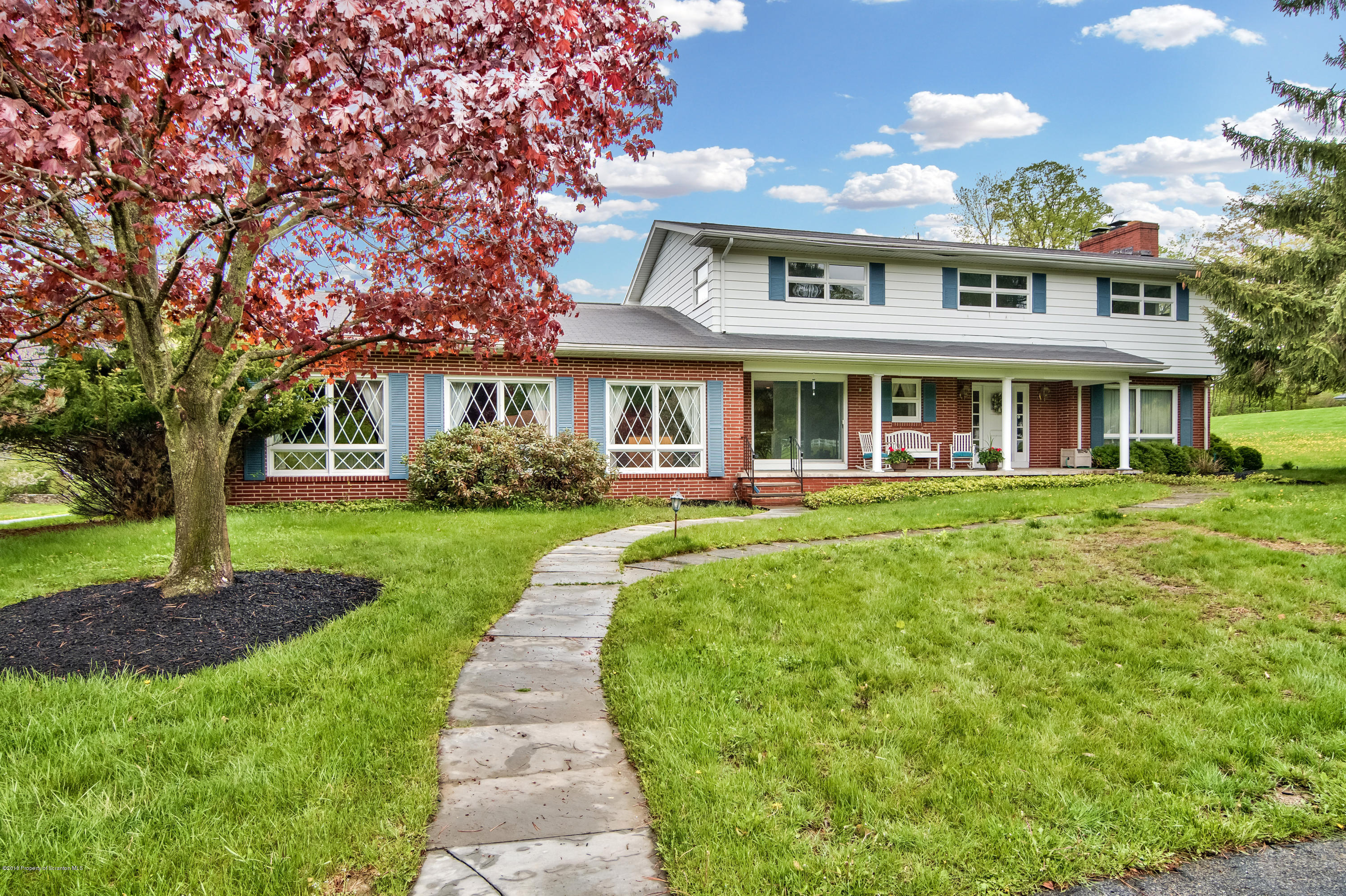 13 Starlight Road Clarks Summit, PA 18411 - Photo 3 of 63 Gallery Image 3
