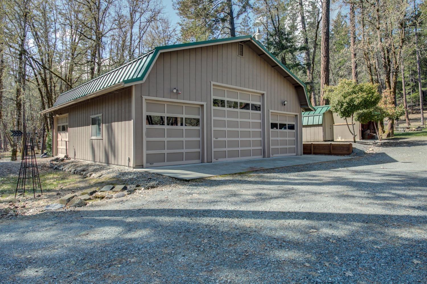 3600 Hugo Road Merlin, OR 97532 - Photo 3 of 34 Additional Photo