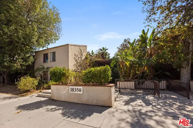 a view of a outdoor space