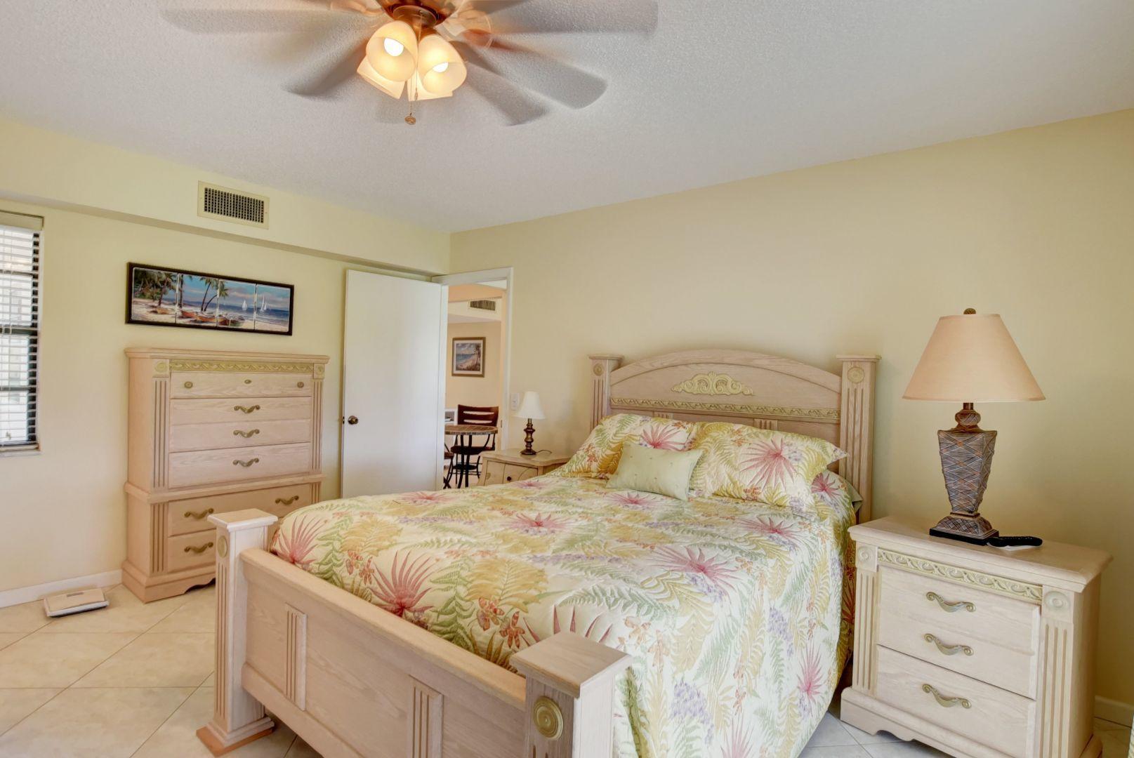 232 Capri East Delray Beach, FL 33484 - Photo 12 of 25 15_ebf_9220and4more