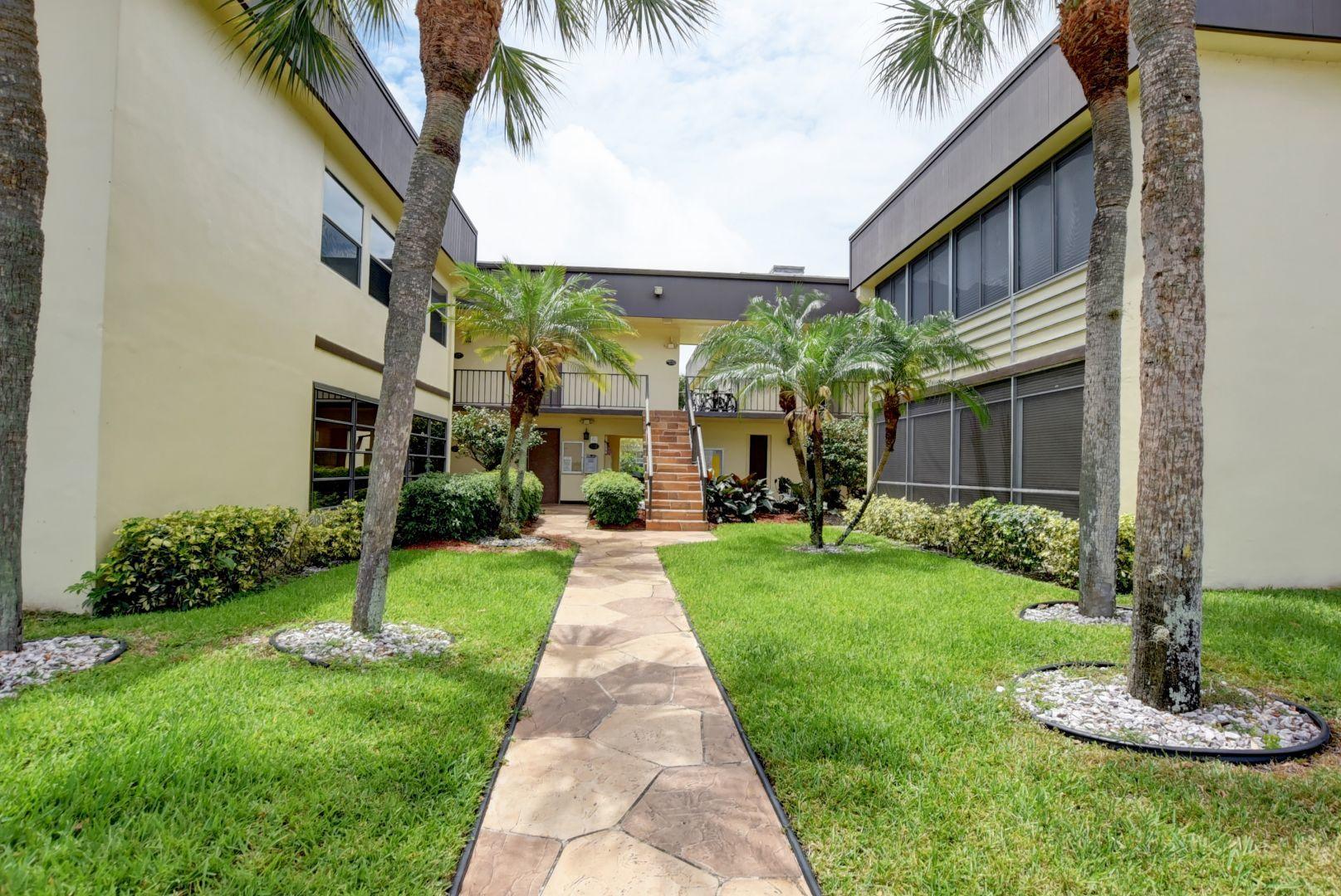 232 Capri East Delray Beach, FL 33484 - Photo 24 of 25 Front Exposure