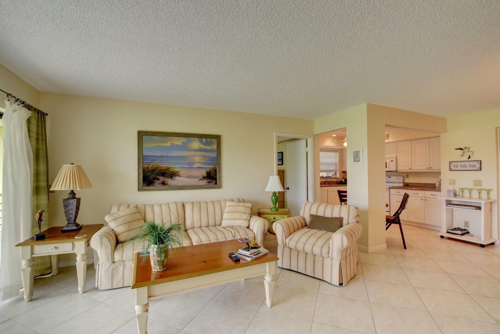 232 Capri East Delray Beach, FL 33484 - Photo 9 of 25 07_ebf_9180and4more
