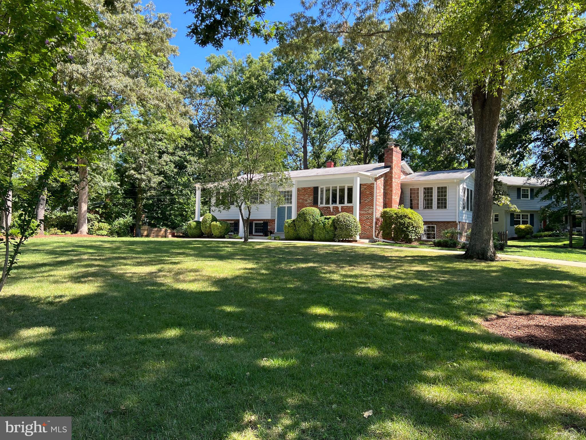 9117 Cherrytree Drive Alexandria, VA 22309 - Photo 7 of 38