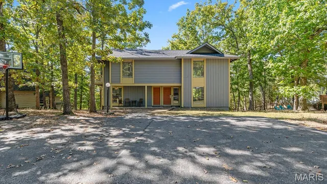 $649,900 | 35 Walkers Cay Drive, Osage Beach, MO 65065