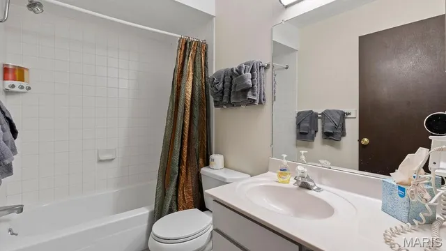 $649,900 | 35 Walkers Cay Drive, Osage Beach, MO 65065