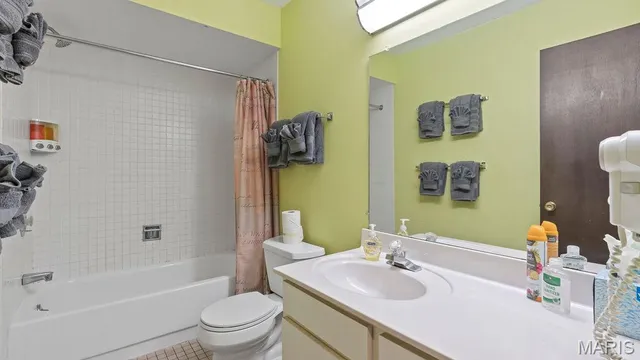 $649,900 | 35 Walkers Cay Drive, Osage Beach, MO 65065