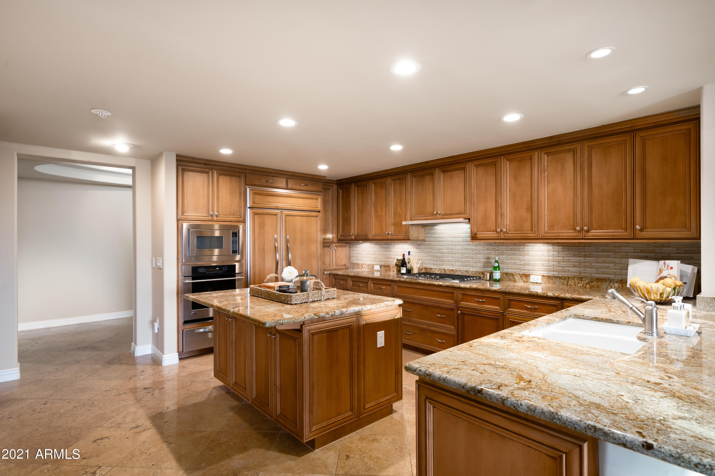 7175 East Camelback Road, Unit 807 Scottsdale, AZ 85251 - Photo 6 of 42 kitchen