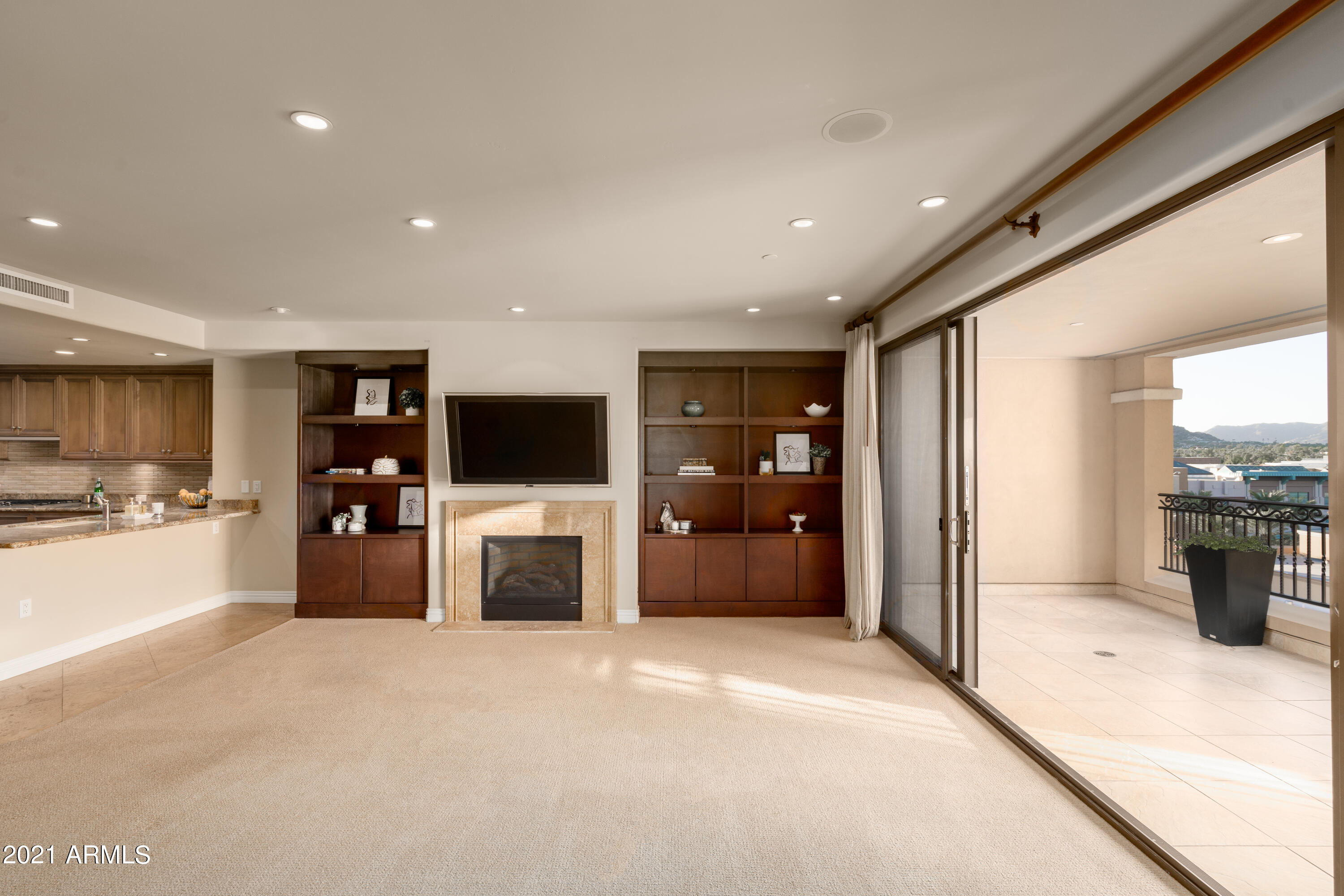 7175 East Camelback Road, Unit 807 Scottsdale, AZ 85251 - Photo 10 of 42 Great Room