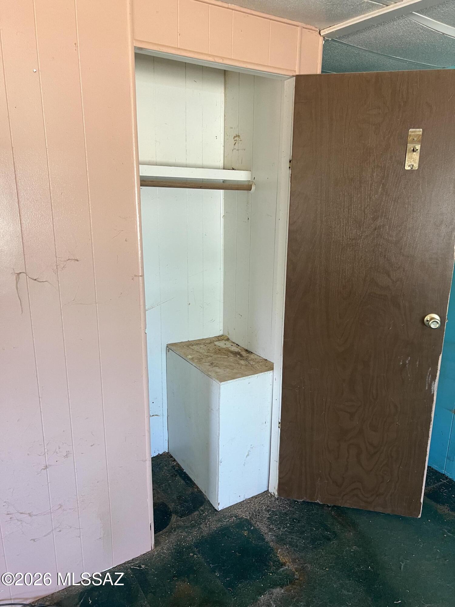 48977 East Panther Butte Road Tucson, AZ 85739 - Photo 12 of 40 Coat closet