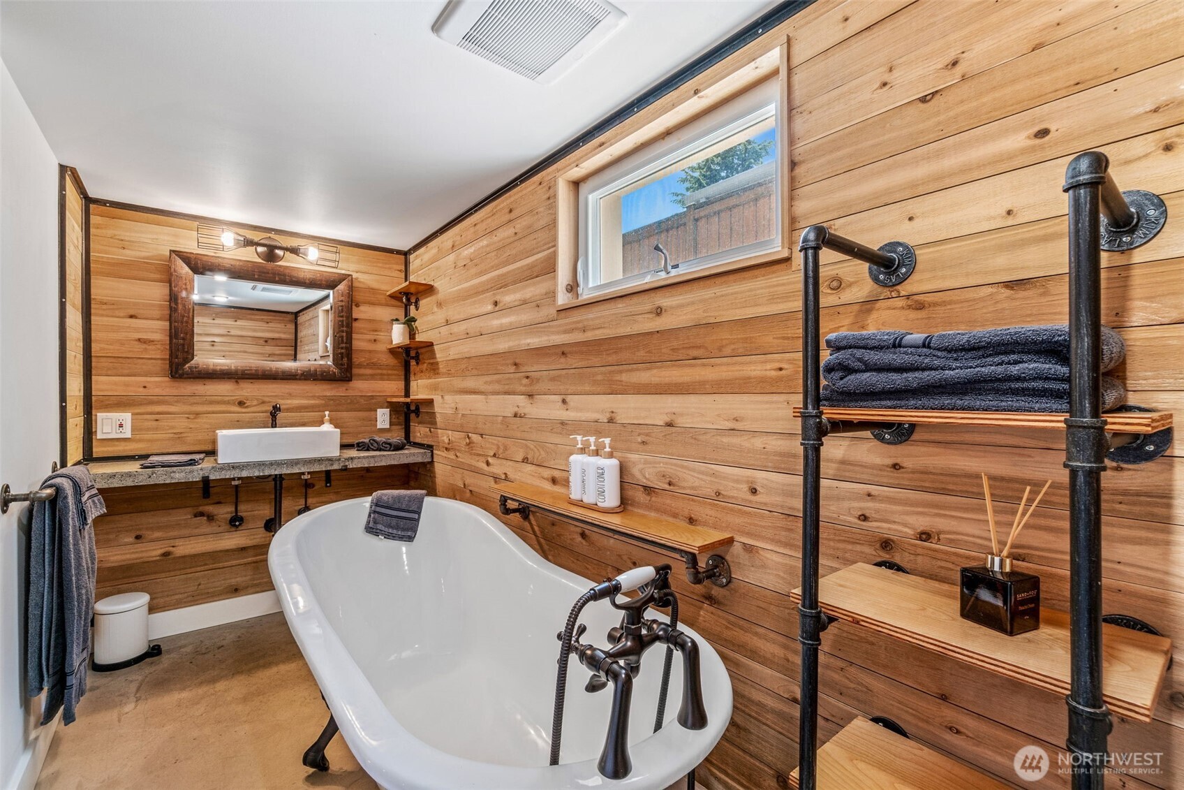 1705 North 82nd Street Seattle, WA 98103 - Photo 22 of 33
