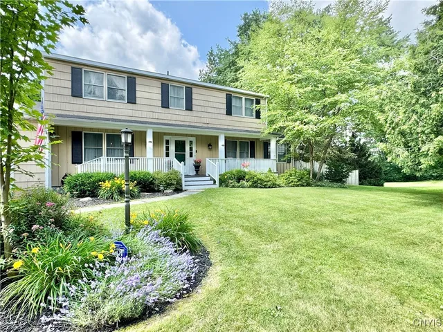 $439,900 | 116 Will-O-Wind Drive, De Witt, NY 13078