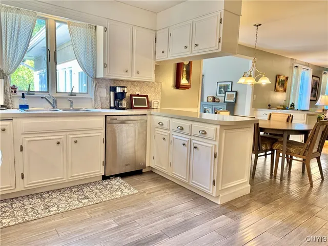 $439,900 | 116 Will-O-Wind Drive, De Witt, NY 13078