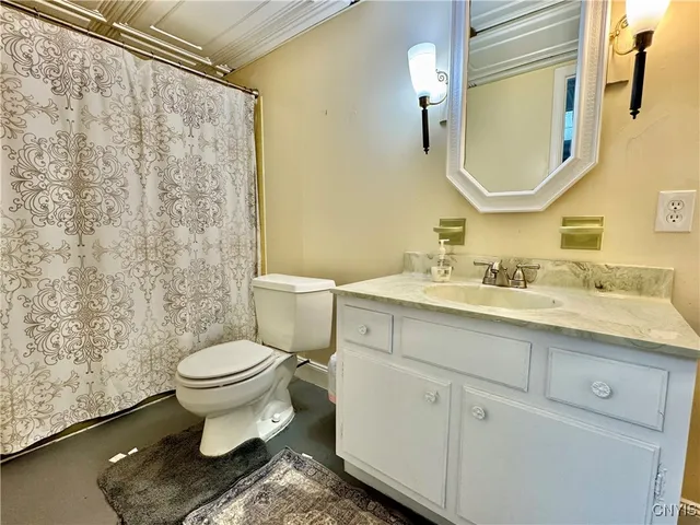 $439,900 | 116 Will-O-Wind Drive, De Witt, NY 13078