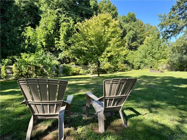 $439,900 | 116 Will-O-Wind Drive, De Witt, NY 13078