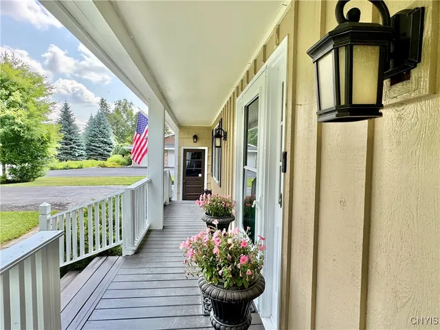 $439,900 | 116 Will-O-Wind Drive, De Witt, NY 13078