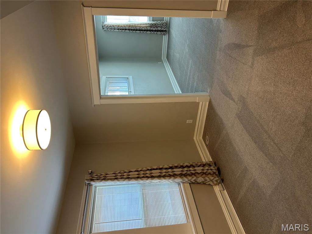 6607 Clayton Road, Unit 2E Clayton, MO 63117 - Photo 11 of 34