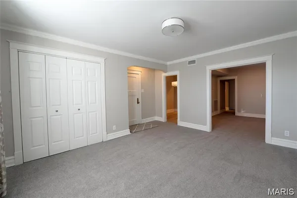 $1,550 | 6607 Clayton Road, Unit 2E, Clayton, MO 63117