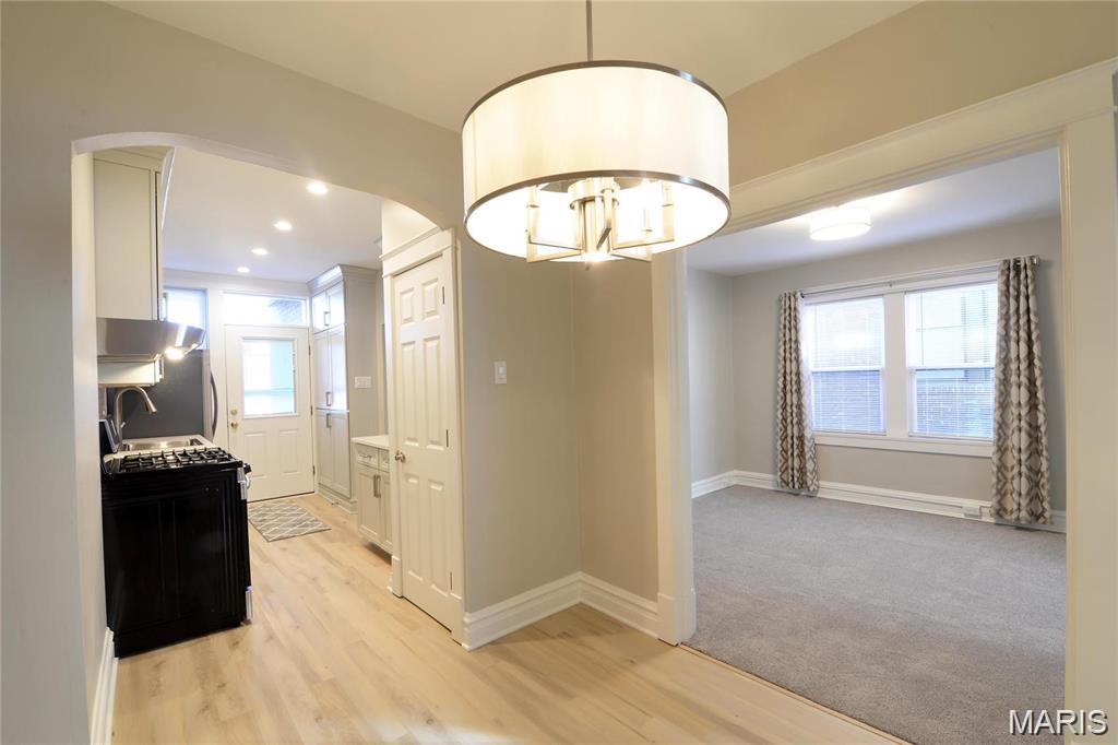 6607 Clayton Road, Unit 2E Clayton, MO 63117 - Photo 21 of 34