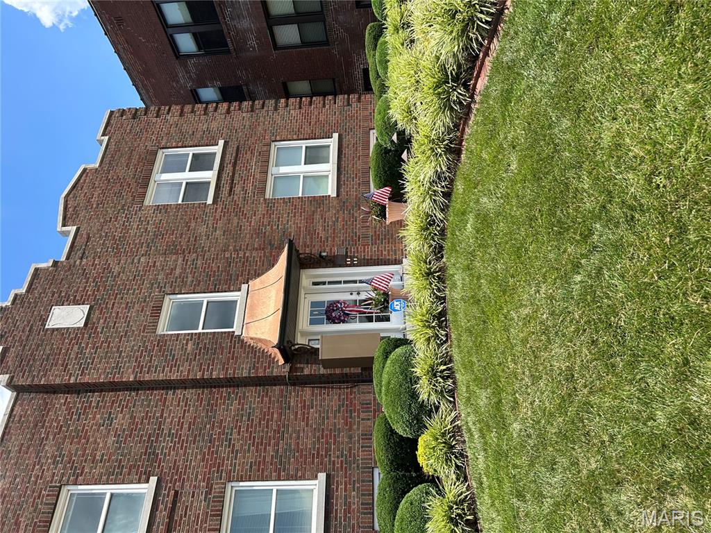 6607 Clayton Road, Unit 2E Clayton, MO 63117 - Photo 27 of 34