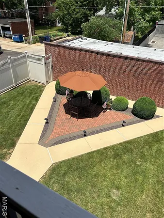 $1,550 | 6607 Clayton Road, Unit 2E, Clayton, MO 63117