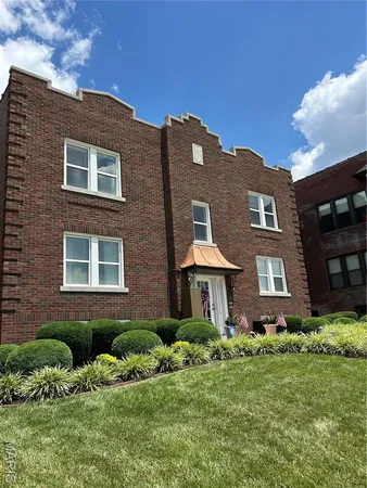 $1,550 | 6607 Clayton Road, Unit 2E, Clayton, MO 63117