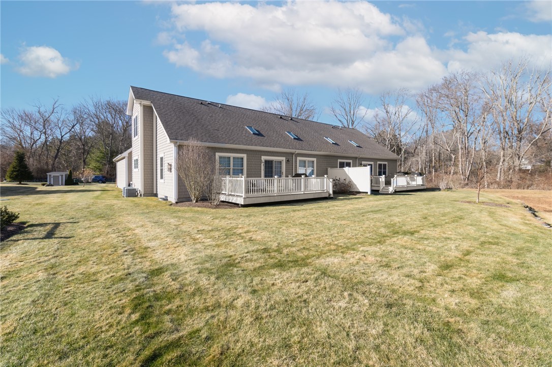 24 Hamilton Farm Road North Kingstown, RI 02852 - Photo 3 of 29 Gallery Image 3