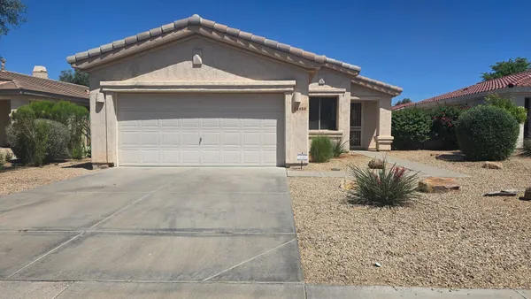 $1,950 | 14488 West Weldon Avenue, Goodyear, AZ 85395
