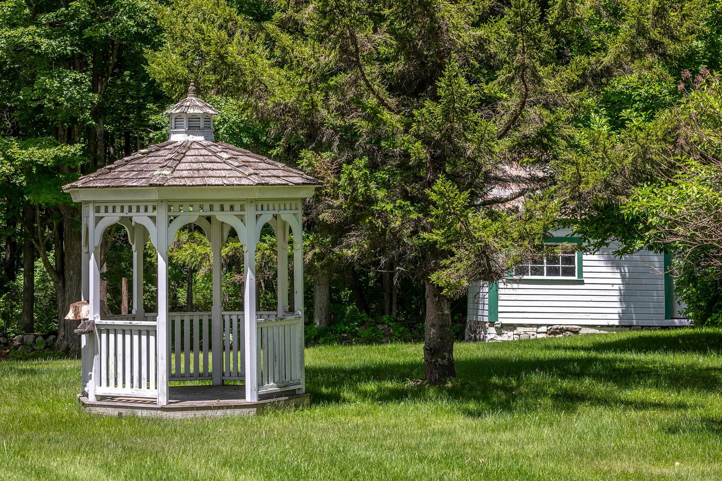 457 Brooklyn Road Mount Tabor, VT 05739 - Photo 4 of 43