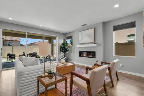$1,150,000 | 18138 Tableau Way, Saugus, CA 91350